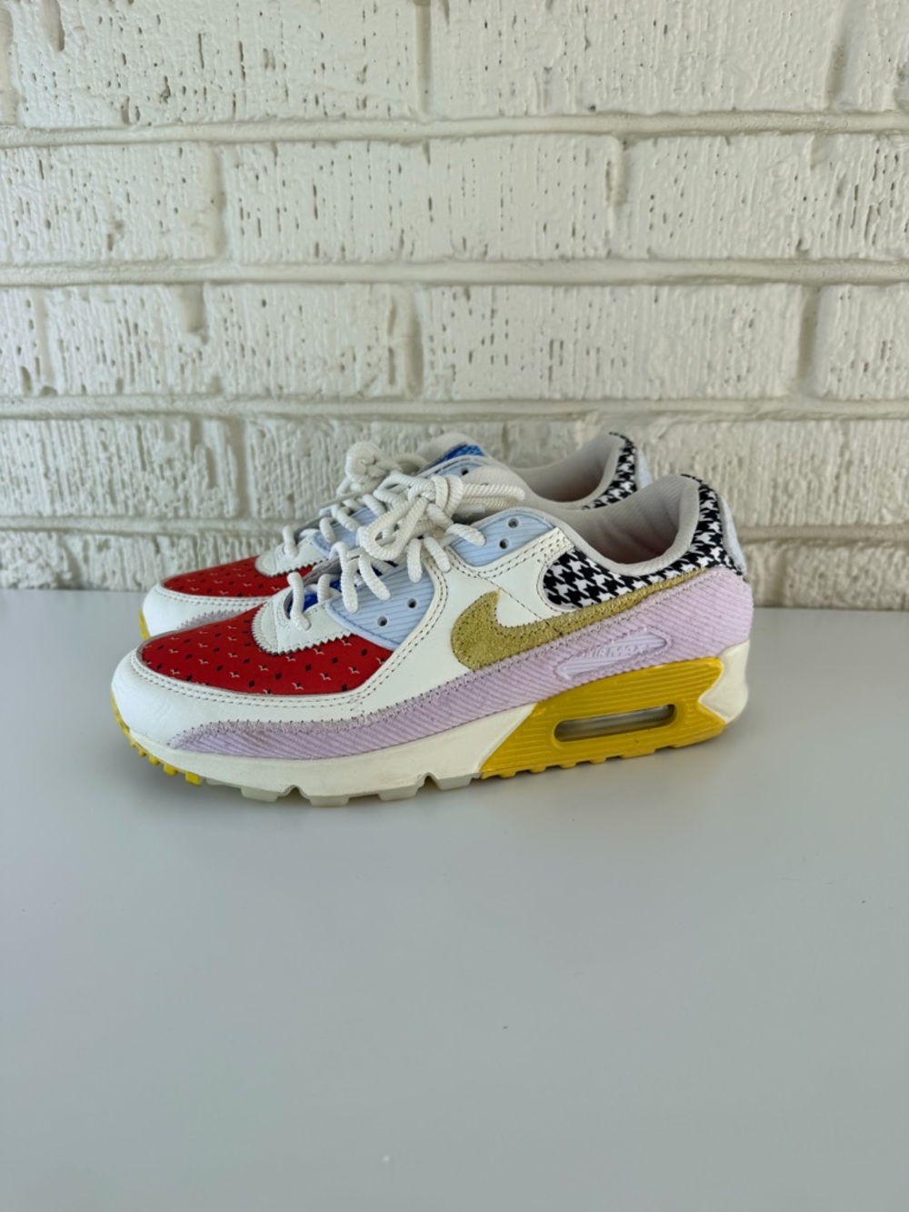 Nike Air Max 90 Patchwork Womens Size 8 Shoes Sail Bright Citron Colorful